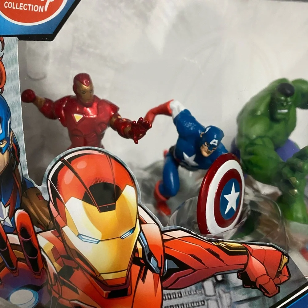New Disney Collection 5 piece Avengers Figurine Set